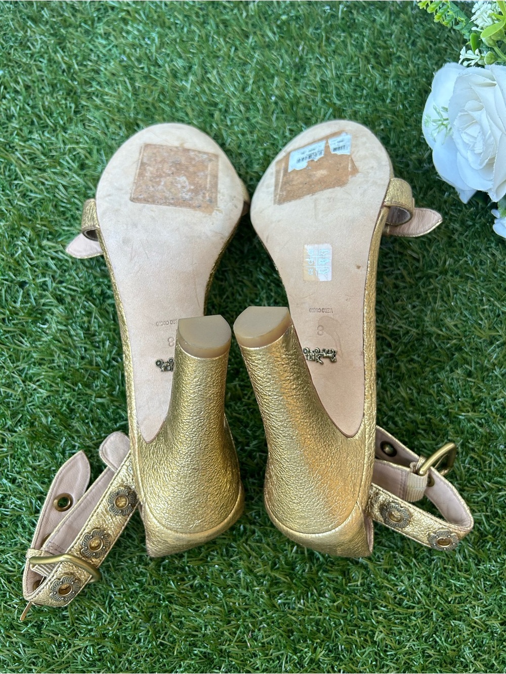 COACH Gold Ankle strap sandals  Sz 8 brand new party shoes elegant heels - Picture 16 of 16